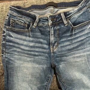 28x32 Buckle Black jeans. Straight leg, denim NEVER worn.